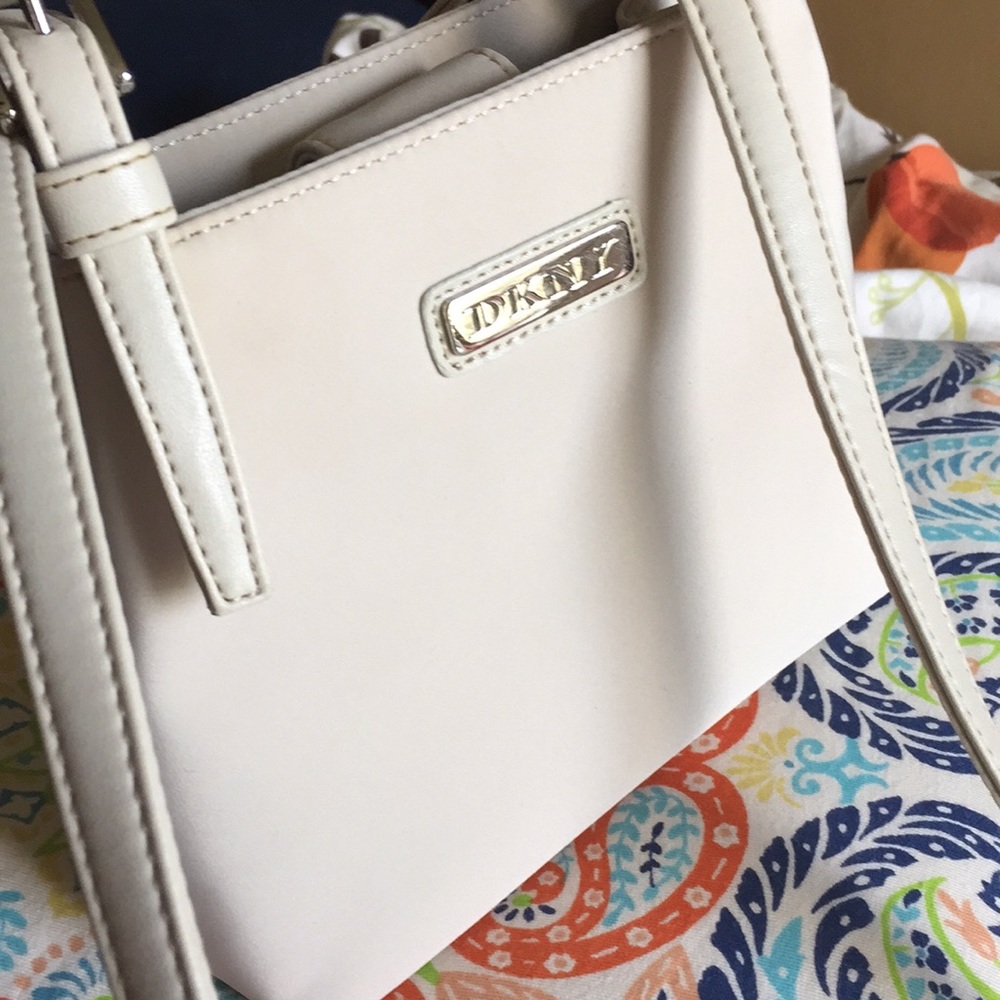 DKNY off white purse